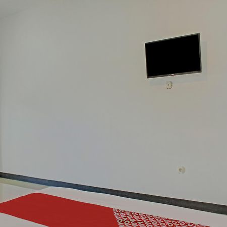 Oyo 3841 Wisma 25 Cilacap Dış mekan fotoğraf