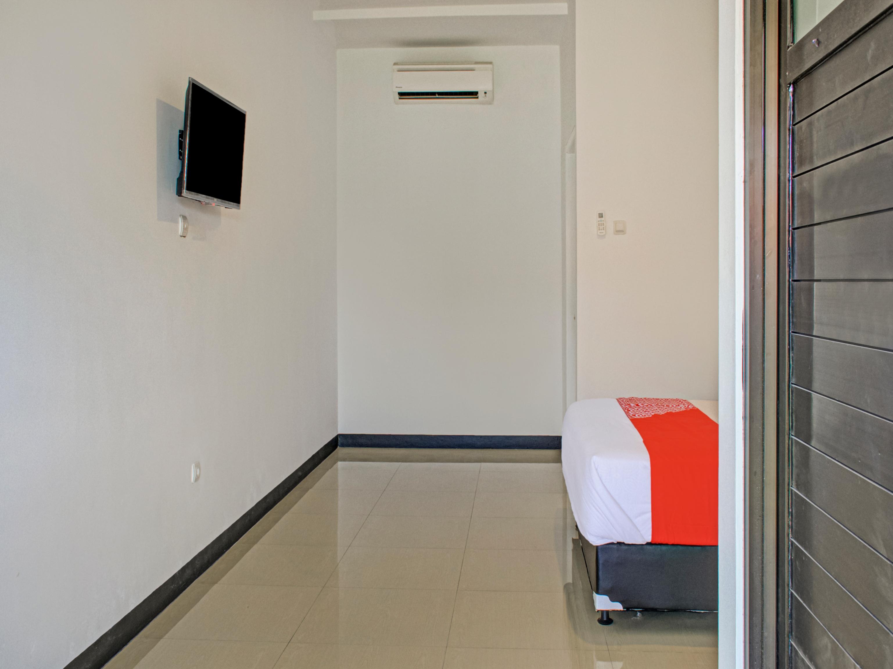 Oyo 3841 Wisma 25 Cilacap Dış mekan fotoğraf