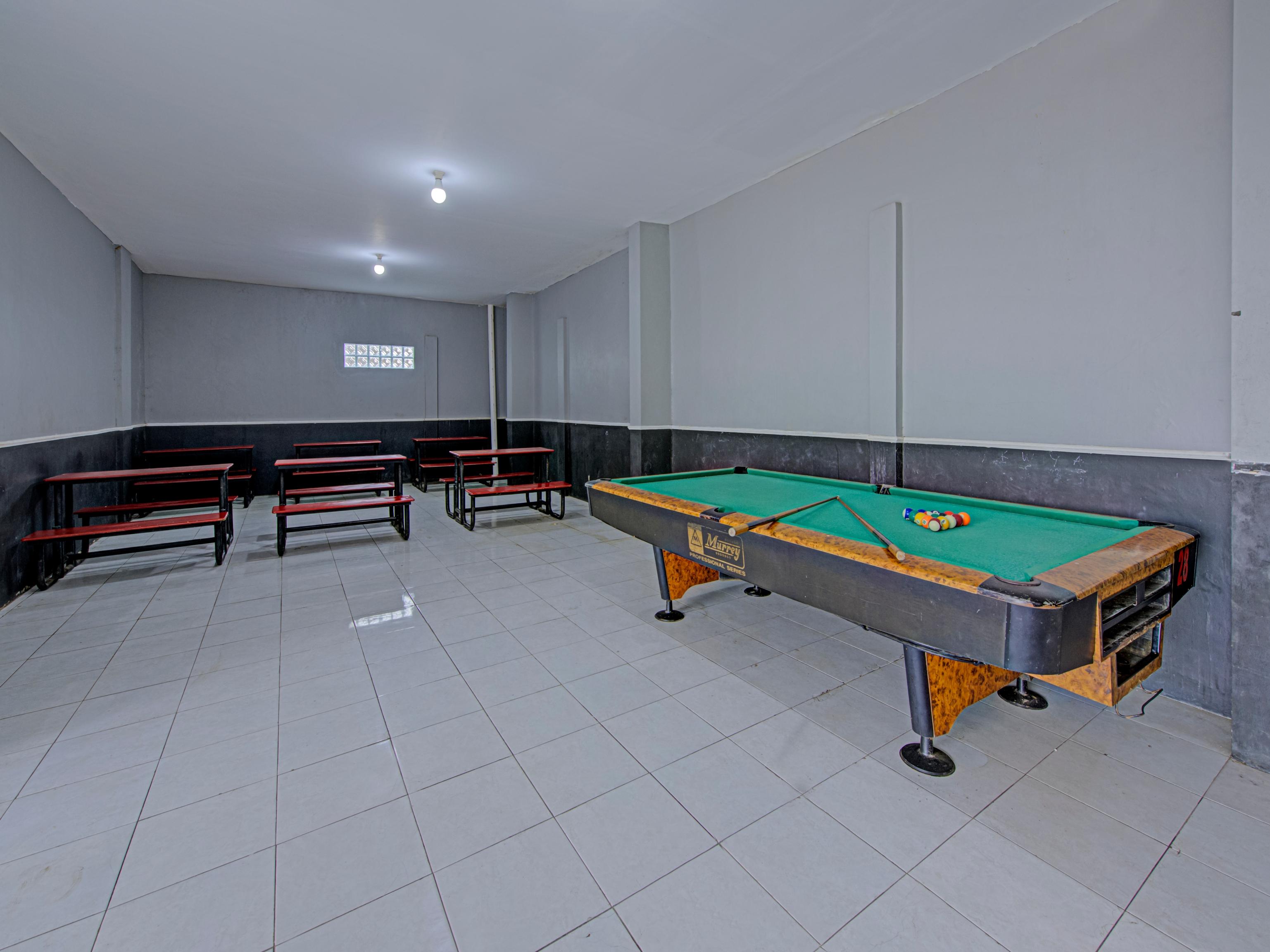 Oyo 3841 Wisma 25 Cilacap Dış mekan fotoğraf